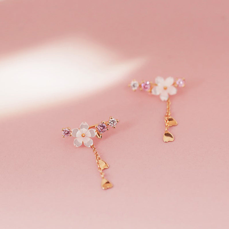 Load image into Gallery viewer, flower earrings

